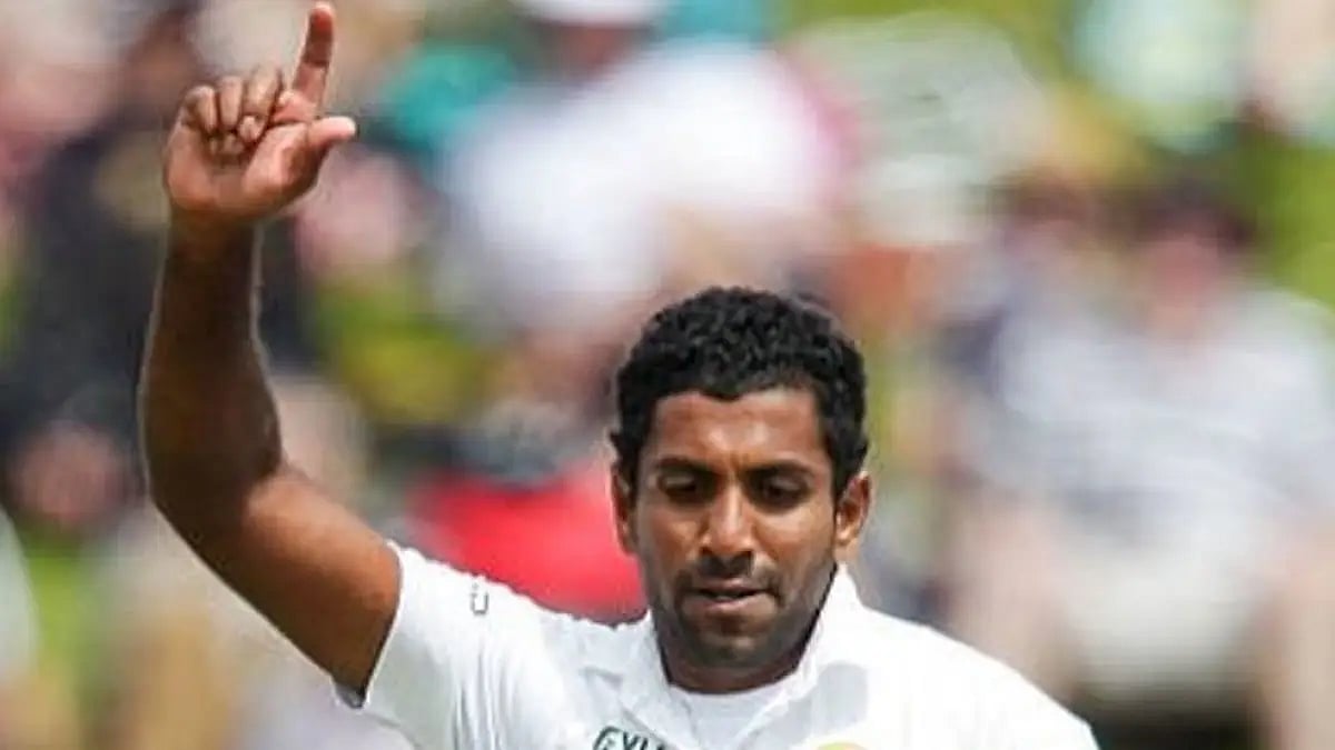 Dhammika Prasad joined the anti-Rajapaksa protesters at the Galle Face esplanade located near President Gotabaya Rajapaksa’s secretariat.