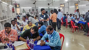 Maharashtra Municipal Polls Begin for 23 Councils