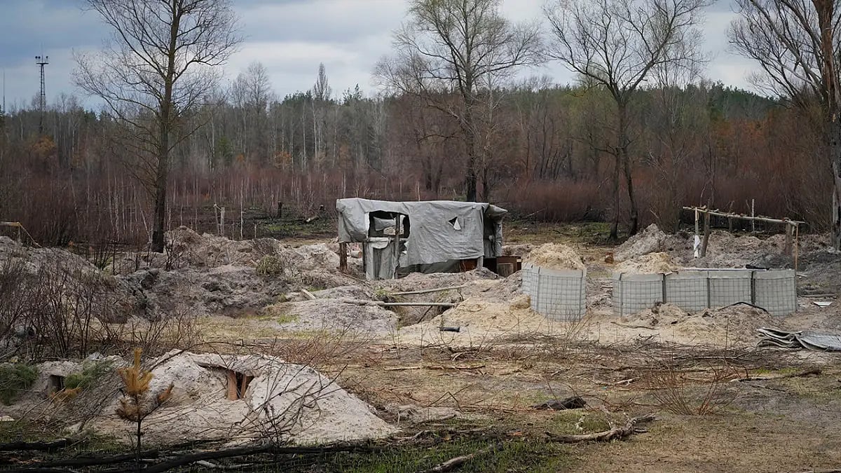 Russian Barrage Claims 10 Lives In Ukraine Amid Zelenskyy's Push for Peace Talks In Ankara - null