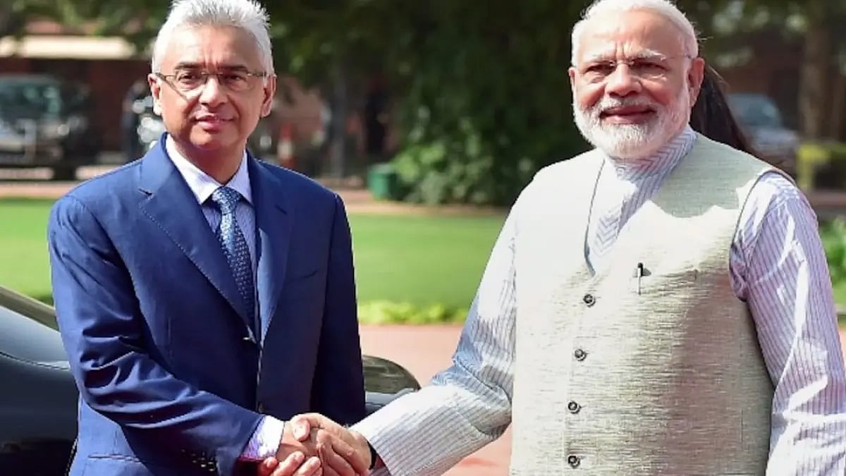 PM Narendra Modi and PM Pravind Kumar Jugnauth