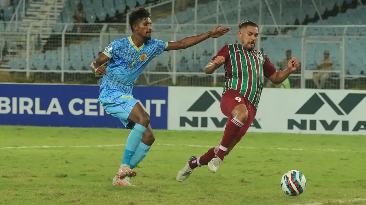 David Williams’ hat-trick helped ATK Mohun Bagan win the match against Abahani Limited Dhaka.