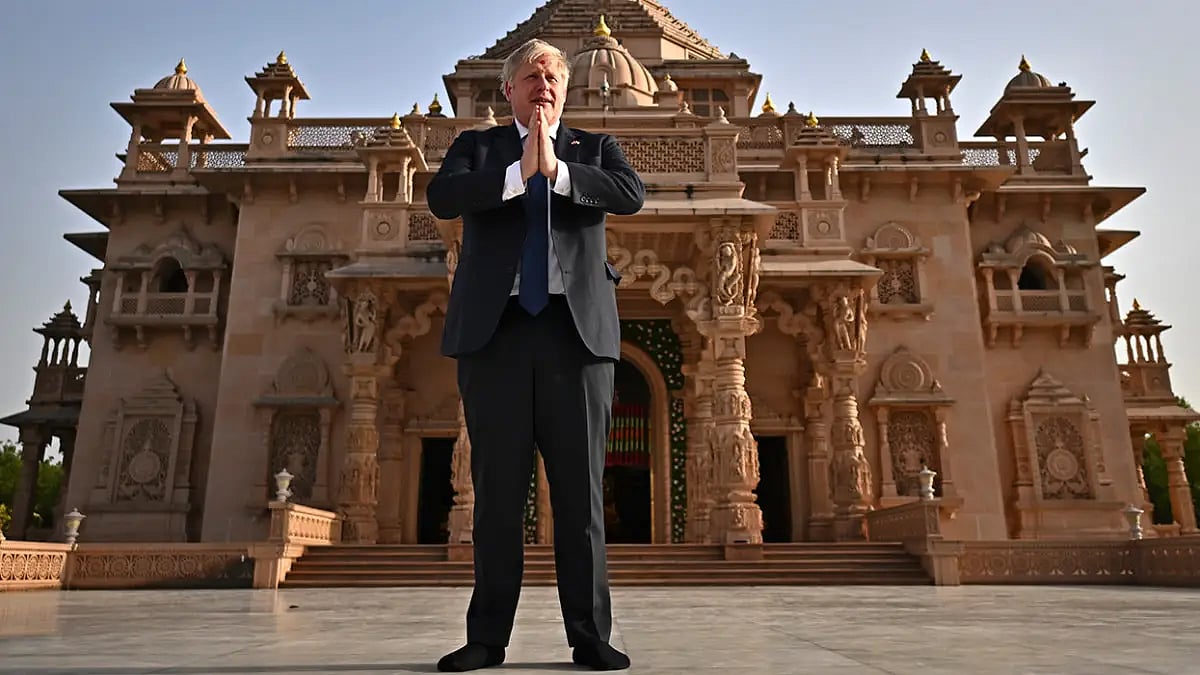 Boris Johnson Visits Gujarat Biotech University, Akshardham Temple