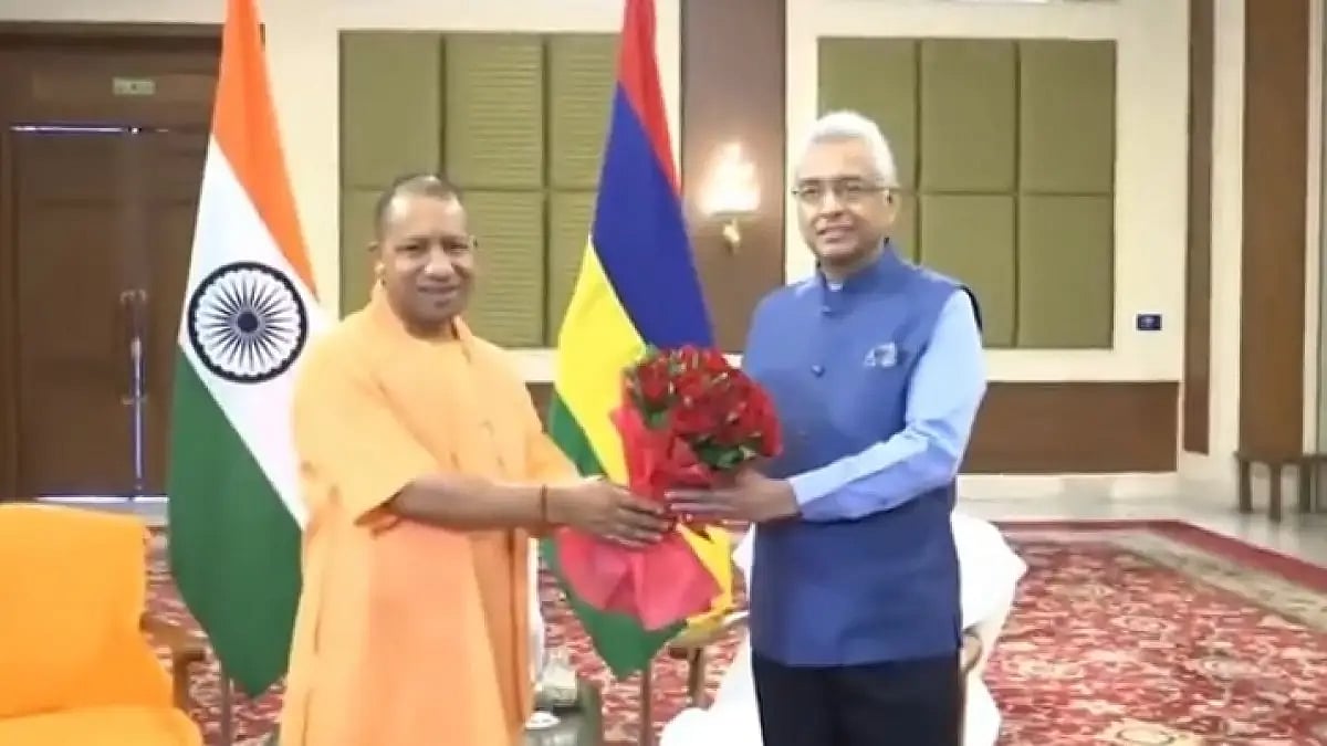 CM Yogi Adityanath meets Mauritius PM Pravind Kumar Jugnauth 