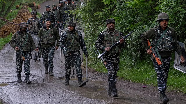 J&K Encounter Leaves Civilian Dead, Soldier Injured As Militants Open Fire To Break Cordon