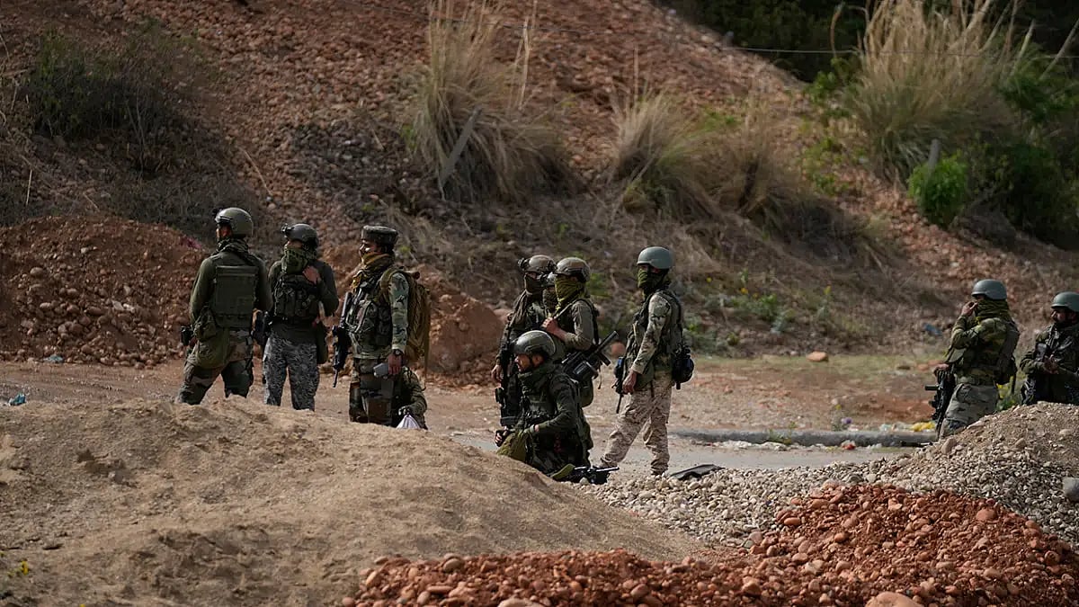File Photo : 33 Naxalites surrender before security forces |