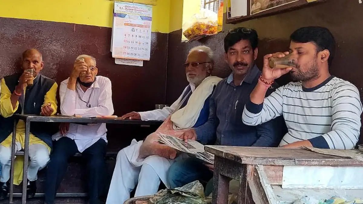 Local political activists from different political parties at 'Pappu Ki Adi'