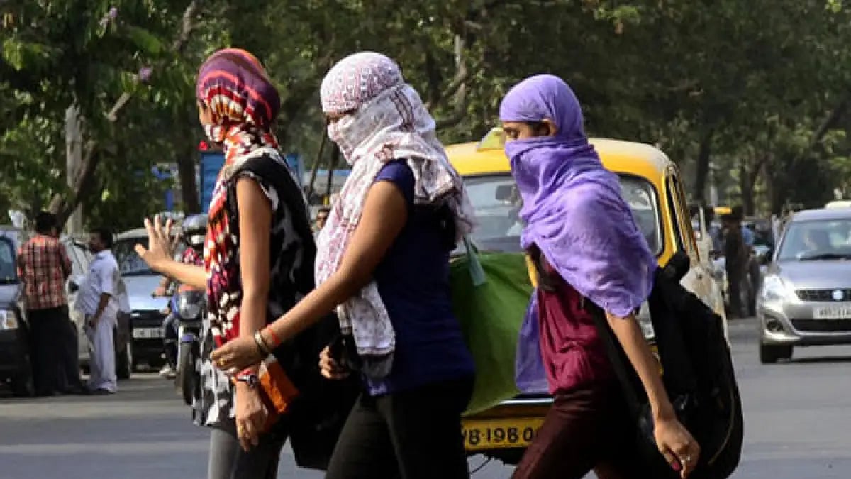 Scorching heat in Kolkata 