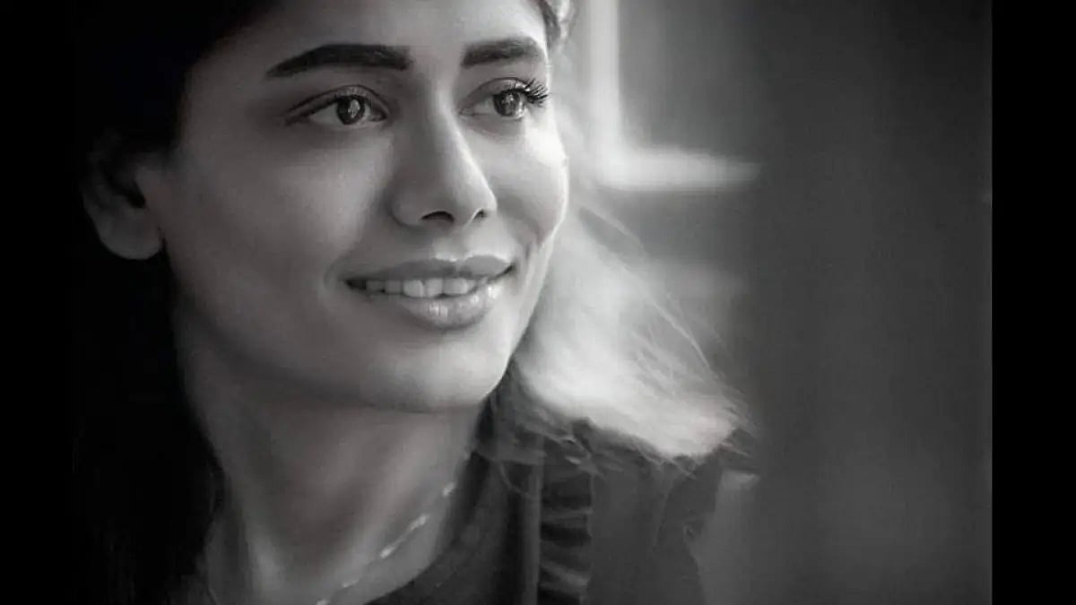 Aruna Arya Gupta, Author 