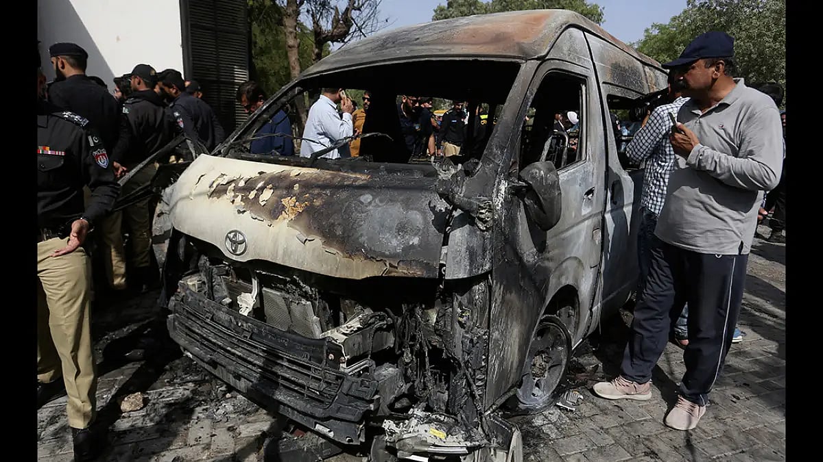 Chinese Teachers Leave Pakistan Weeks After Suicide Bombing Killed Three Chinese Nationals In Karachi