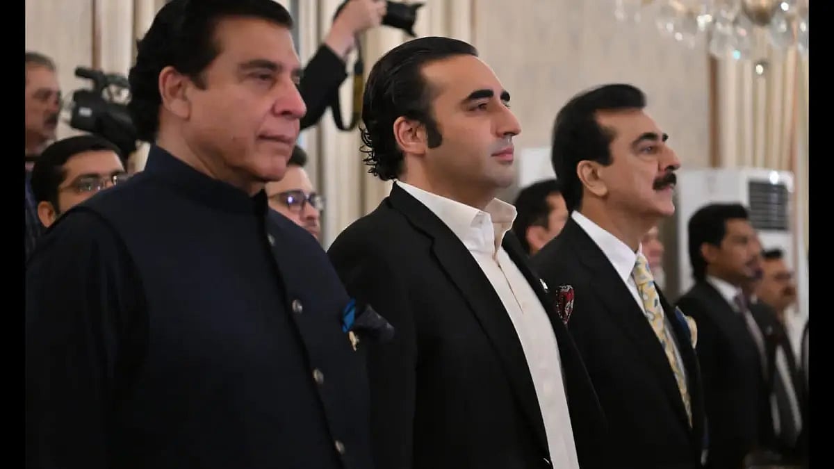 File Photo : PPP Chairman Bilawal Bhutto-Zardari (centre) took oath as Pakistan's foreign minister |