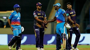 Rovman Powell shakes hand with Nitish Rana after Delhi Capitals' win. Get highlights of DC vs KKR.
