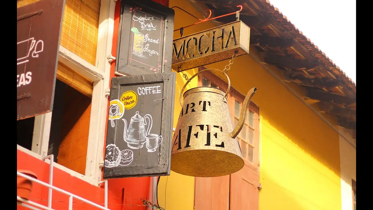 The Fort Kochi area has many cafes