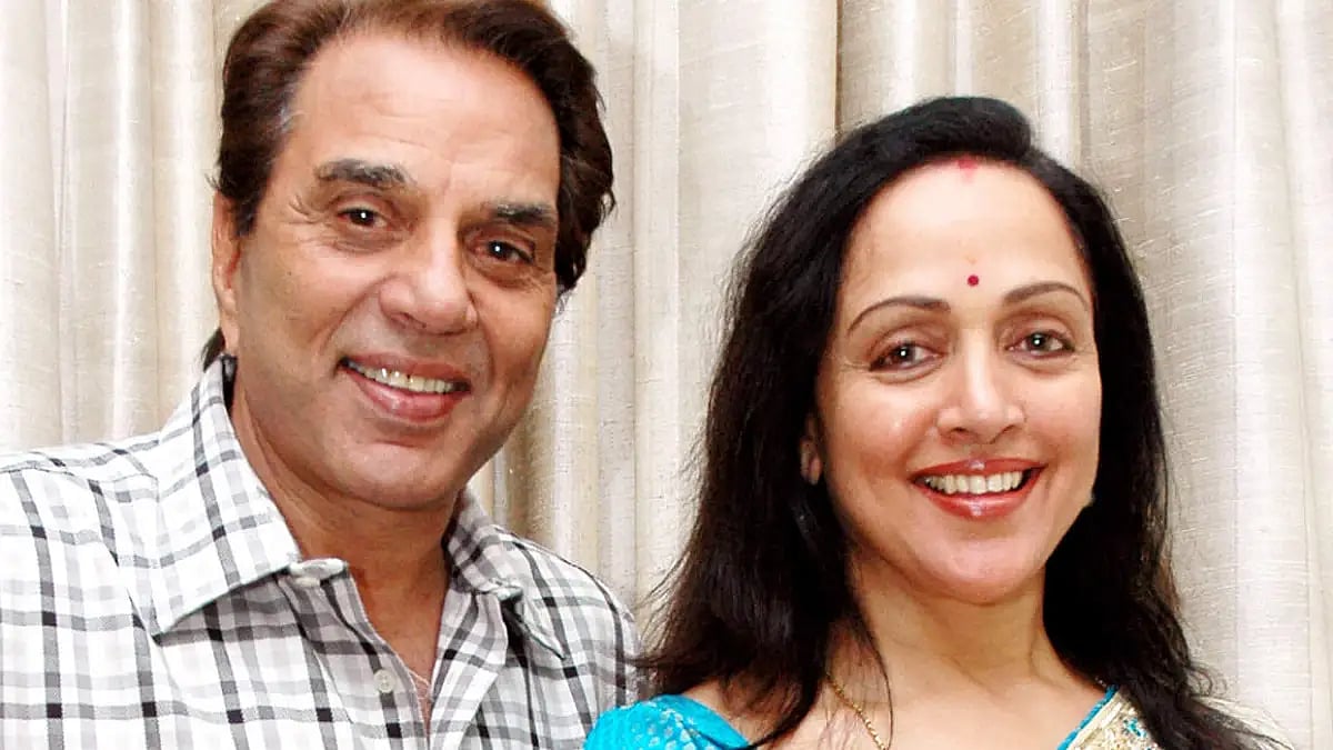 Actors Dharmendra and Hema Malini