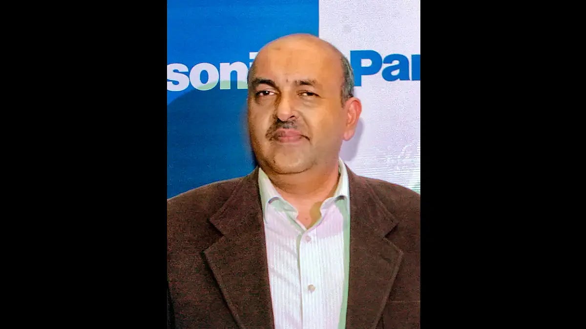 Former Petroleum Secretary Tarun Kapoor Appointed Advisor To PM