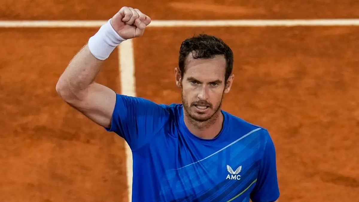 Andy Murray celebrates after winning against Dominic Thiem in Madrid Open 2022. 