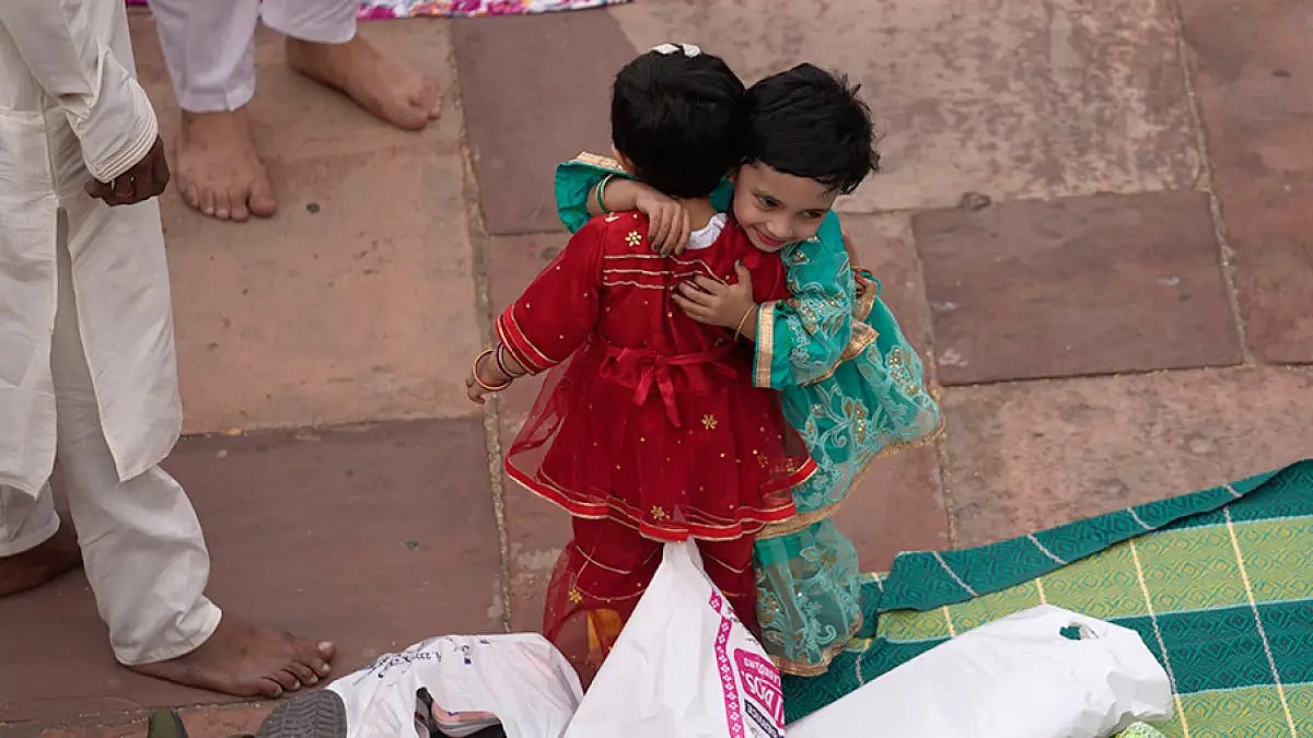 PM Modi, President Kovind Among Others Wish People On Eid-ul-Fitr