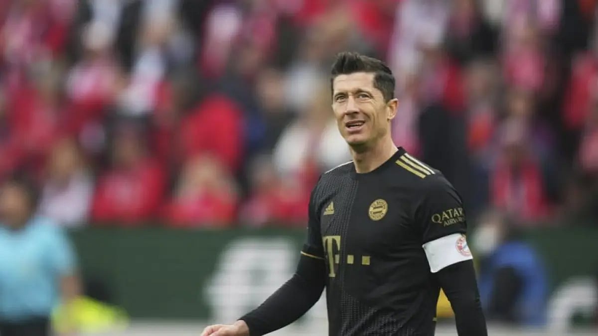 Bayern Munich's Robert Lewandoski during their Bundesliga match against Mainz.  