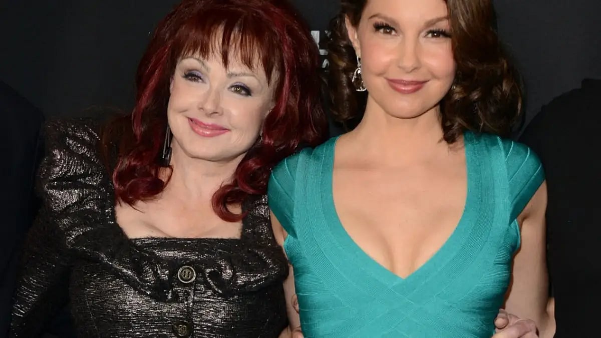 Ashley and Naomi Judd