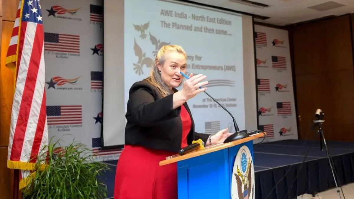 US Consul General Melinda Pavek