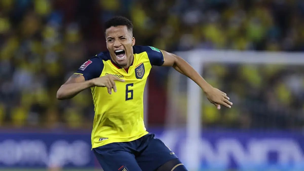 The player in question, Byron Castillo during a FIFA World Cup 2022 qualifying match between Ecuador and Bolivia.