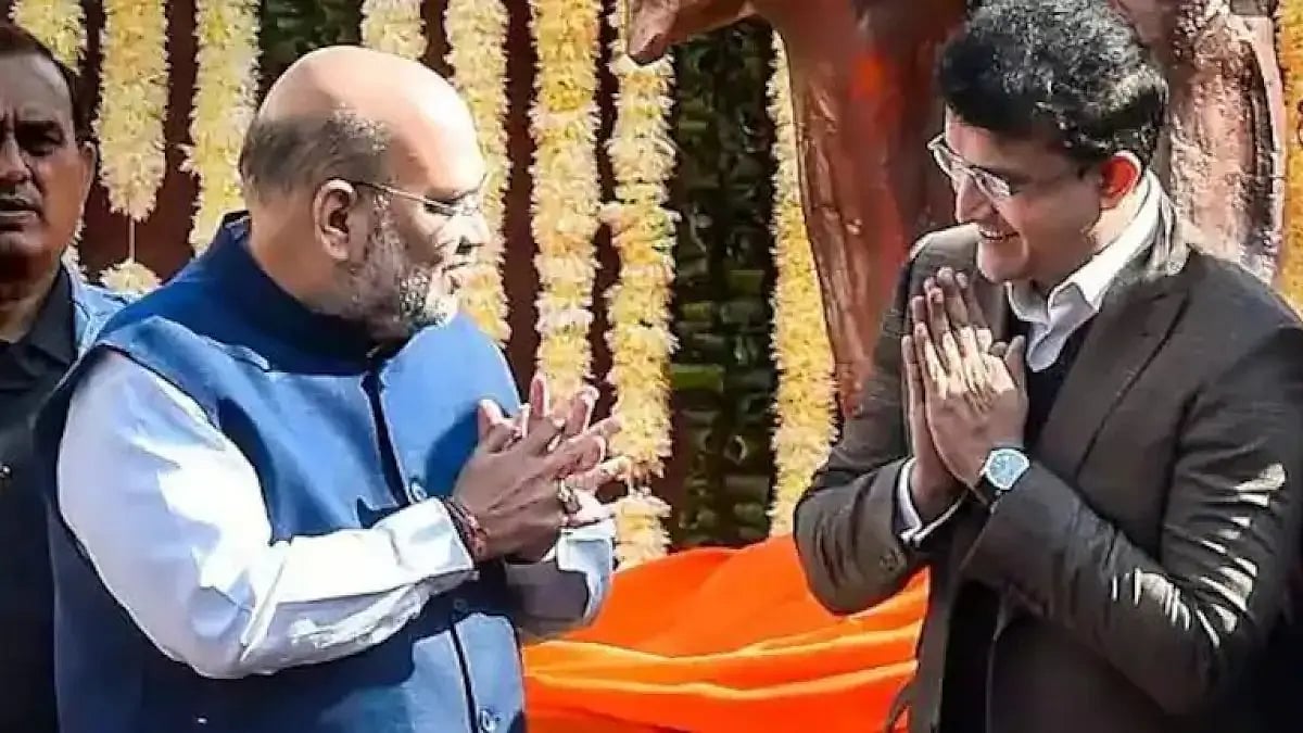 Union Home Minister Amit Shah and former cricketer Sourav Ganguly.(File photo)