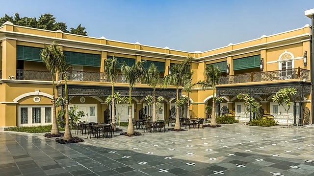 Enjoy Kolkata's Vintage Charms At These Boutique Hotels