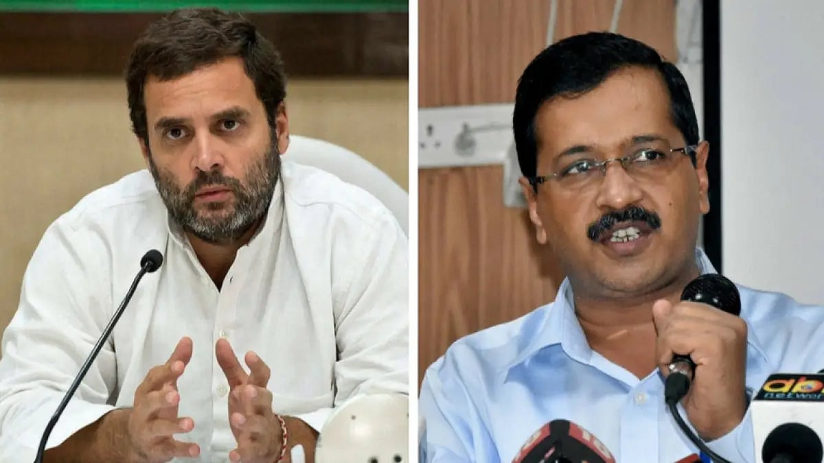 | Photo: PTI : Congress leader Rahul Gandhi (L) and AAP convener and Delhi CM Arvind Kejriwal (R)