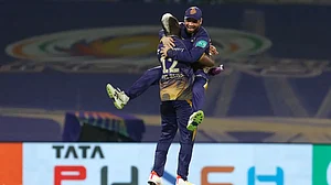 Kolkata Knight Riders registered their fifth win in IPL 2022. Get highlights of MI vs KKR.
