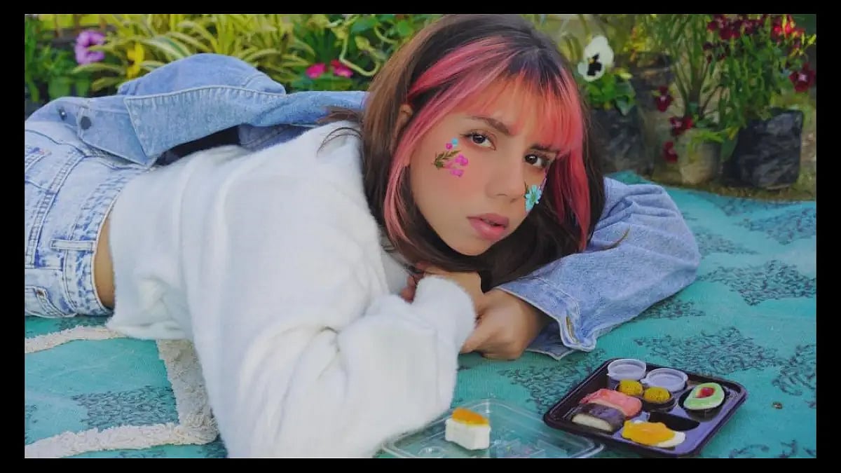 Jasmine Mohammad Becoming Jzzy 