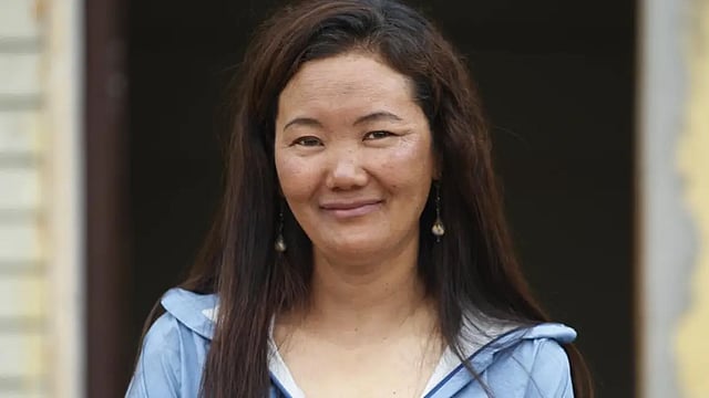 Lhakpa Sherpa Breaks Her Own Record By Reaching Mount Everest Summit For 10th Time 