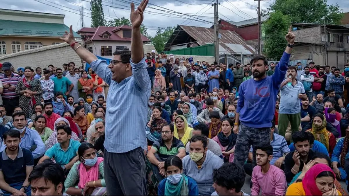 Kashmiri Pandit Employees Demand Relocation To Safe Places Outside Kashmir Valley