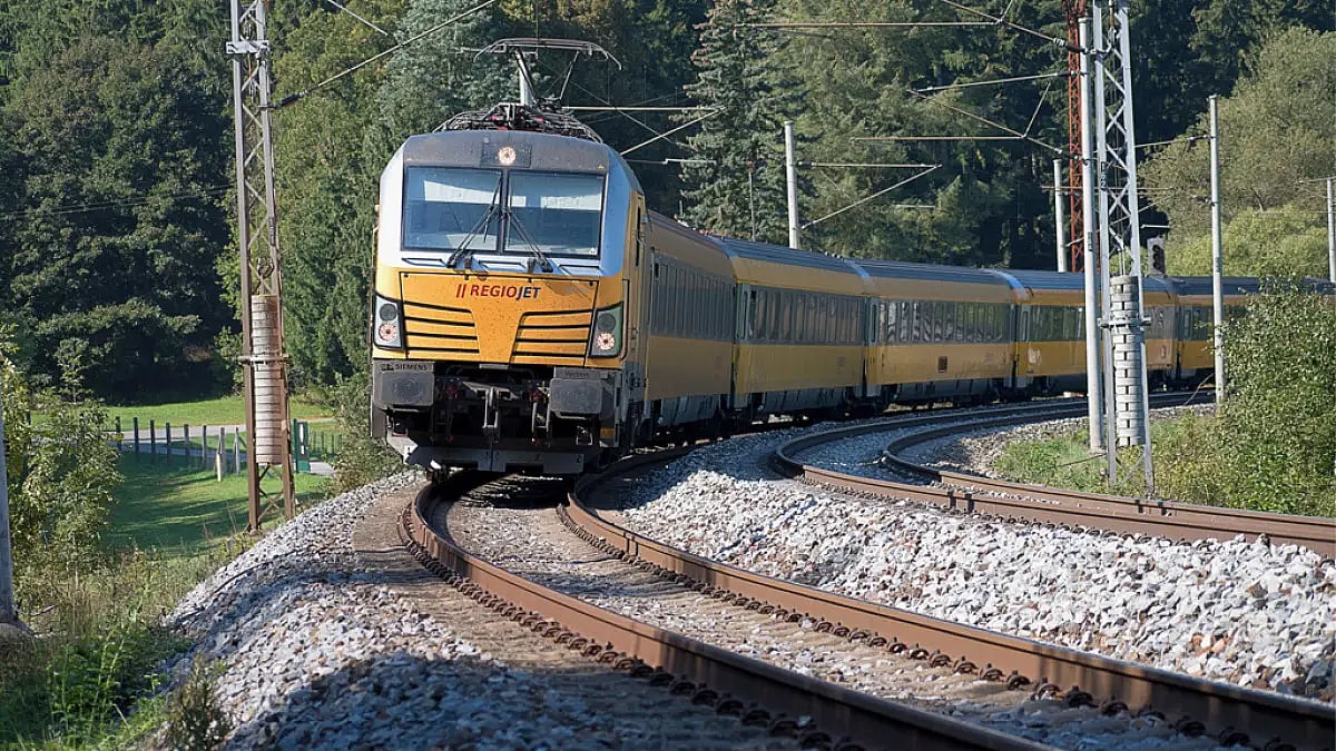 Local Passengers Block Train Services At Ranaghat Station