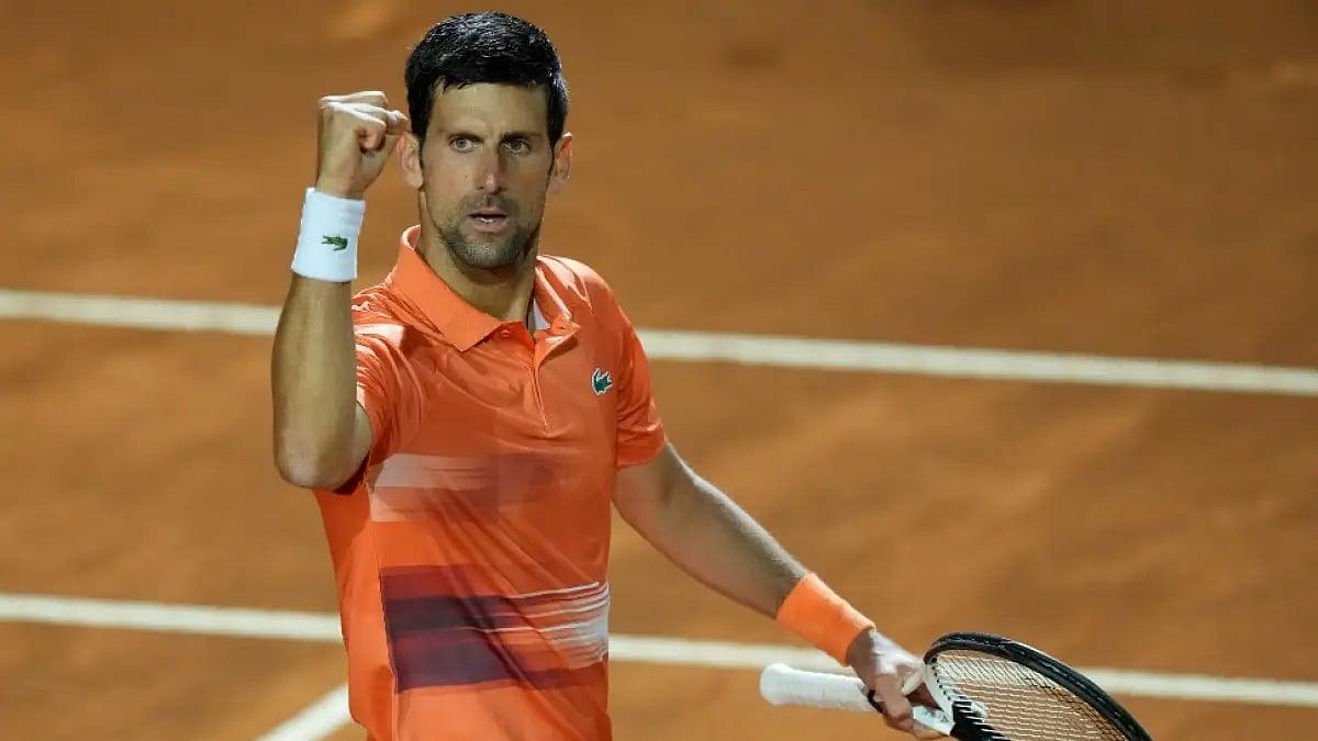 Novak Djokovic celebrates after entering into Italian Open 2022 semifinals.