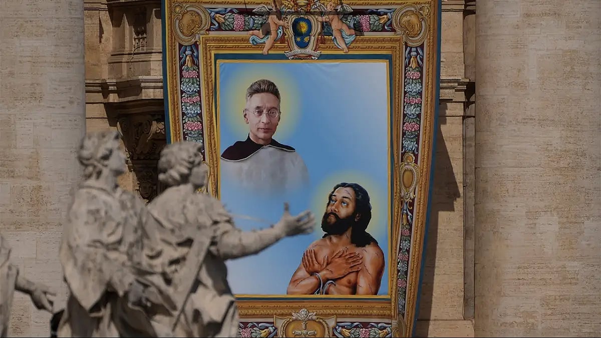 The tapestry depicting Titus Brandsma (top) and Devasahayam at  St. Peter's Square