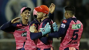 Rajasthan Royals completed a league double over Lucknow Super Giants in IPL 2022. Relive LSG vs RR match and scores here. Photo: IPL
