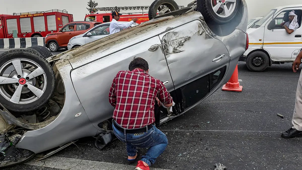 7 Killed in Car Crash in Karnataka