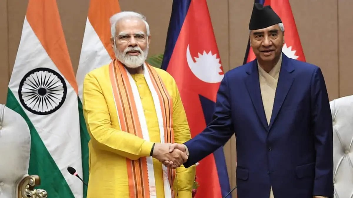 Prime Minister Narendra Modi with Nepali Prime Minister Sher Bahadur Deuba