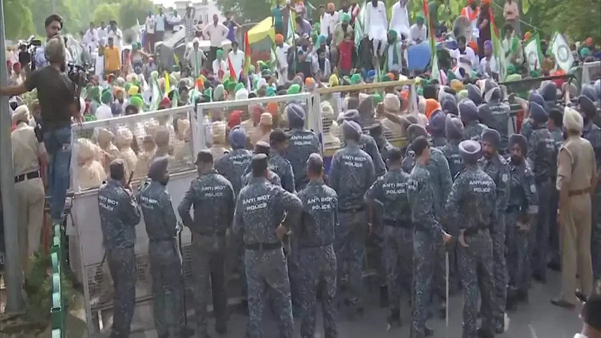 Heavy police deployment at Chandigarh-Mohali border for farmers protest 