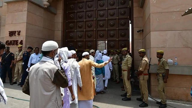 Gyanvapi Mosque Case: Supreme Court Transfers Case To Varanasi District Judge Citing Sensitivity