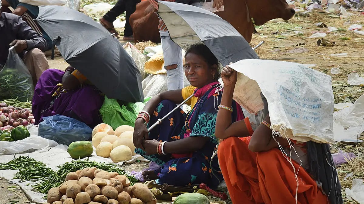 Delhi records minimum temperature of 28.7 degrees Celsius, heatwave likely at few places
