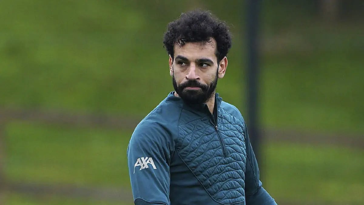 Mohammed Salah left the field in tears and watched the remainder UEFA Champions League 2018 final on TV in the locker room.