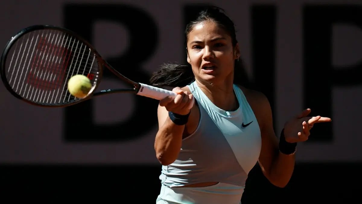 Emma Raducanu lost to Bianca Andreescu 6-3, 3-6, 6-2 in the 1st round.