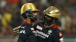 Rajat Patidar and Dinesh Karthik were involved in an unbeaten 92-run stand. RCB beat LSG by 14 runs in IPL 2022 Eliminator. Photo: IPL