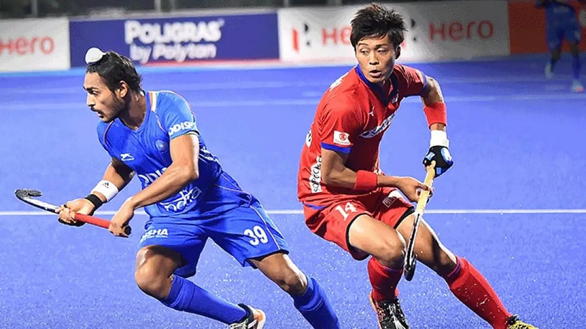 Maninder Singh (39) of India in action against Japan during their Asia Cup 2022, Super 4 match.