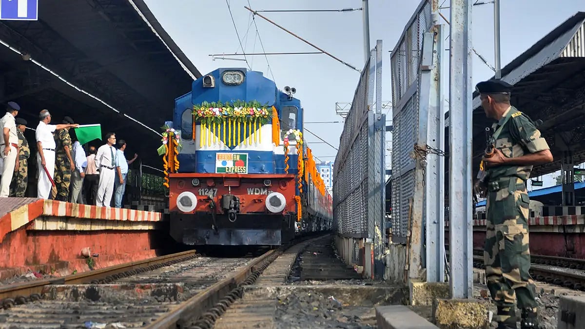 Passenger train services between India & Bangladesh