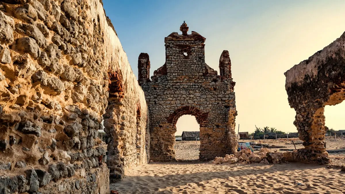 The abandoned town of Dhanushkodi 