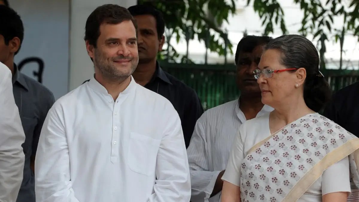 Congress President Rahul Gandhi with mother Sonia Gandhi 