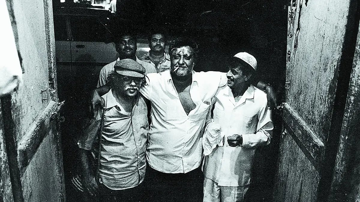 Three musketeers Namdeo Dhasal (centre) with Dilip Chitre (left) and kebab-seller Nawab