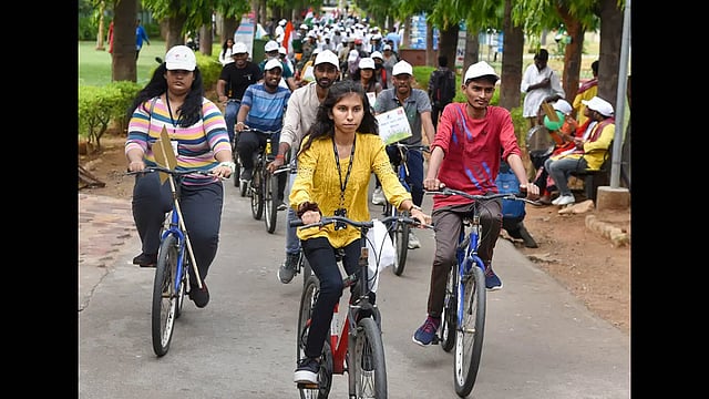 Survey Suggests Bicycle Rental System In Kolkata