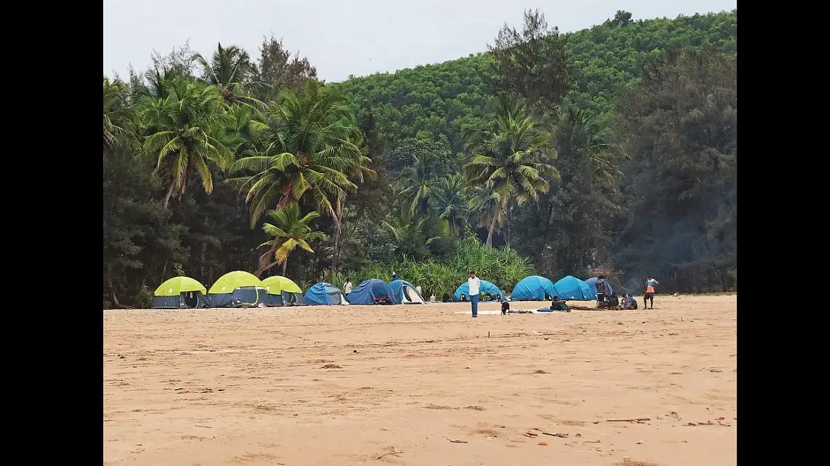 People camping during a sea-route trail